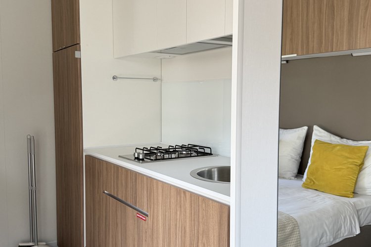 Premium mobile home for 2 people image