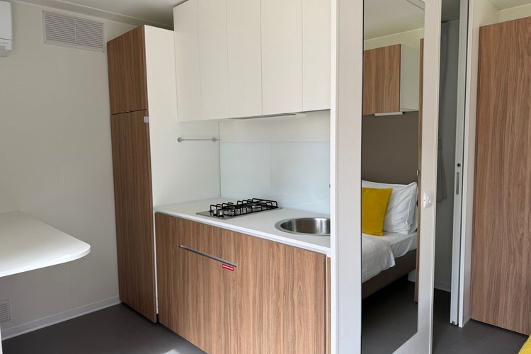 Premium mobile home for 2 people image